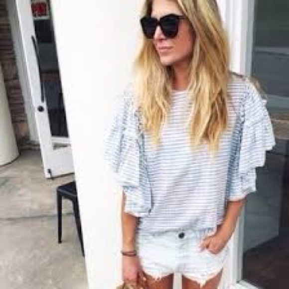 Who what wear ruffle sleeve top - Picture 2 of 4